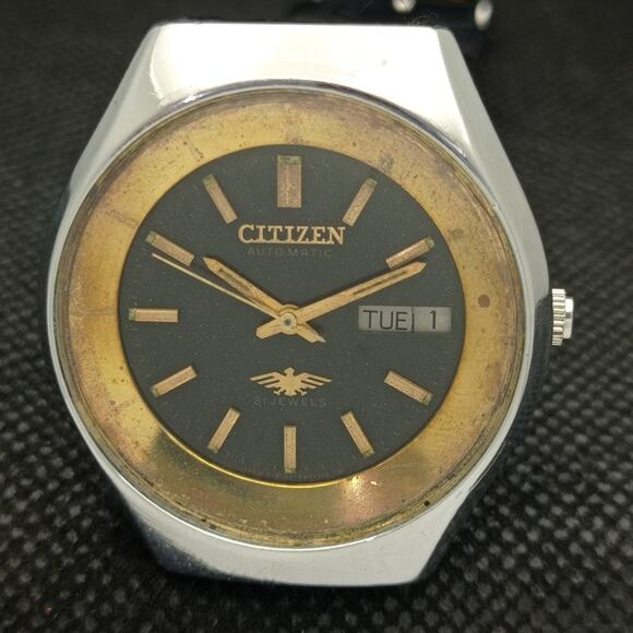 Vintage 1994 Citizen Automatic Mens Silver Watch W/daydate & Gold accents - Picture 3 of 8